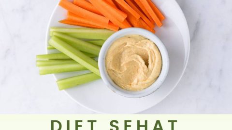 Hummus with Veggie Sticks (1)