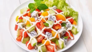 Salad Buah Segar dengan Dressing Jeruk