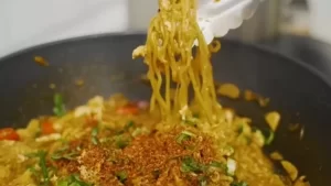 mie nyemek indomie
