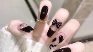 Black Press On Nails
