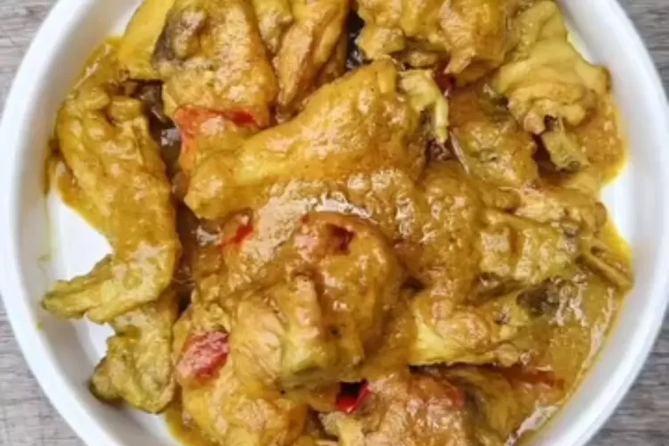 Cara Membuat Ayam Bumbu Kuning