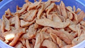 Cara Membuat Kue Bawang Gunting1