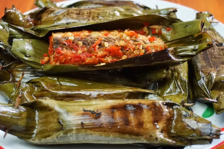 Cara Membuat Pepes Tongkol