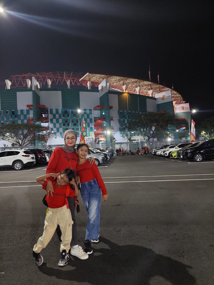 OOTD Nonton Bola Timnas