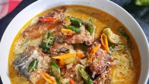 Mangut Ikan Asap