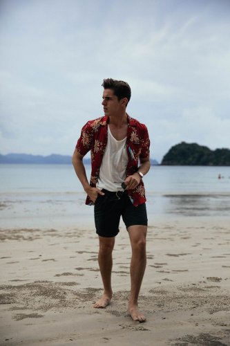 OOTD Cowok ke Pantai