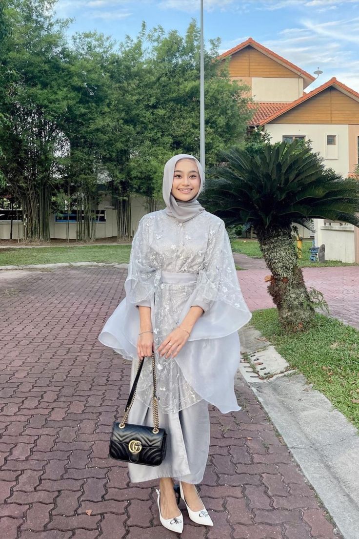 OOTD Kebaya Kondangan Hijab