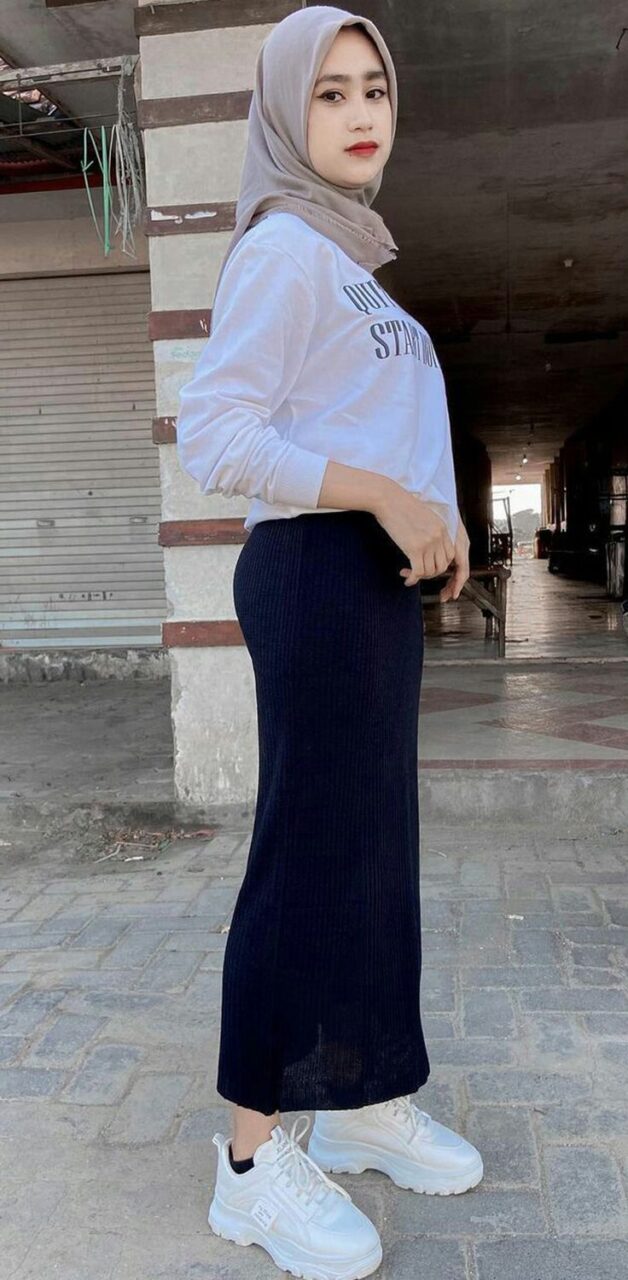 OOTD Rok Span Hitam
