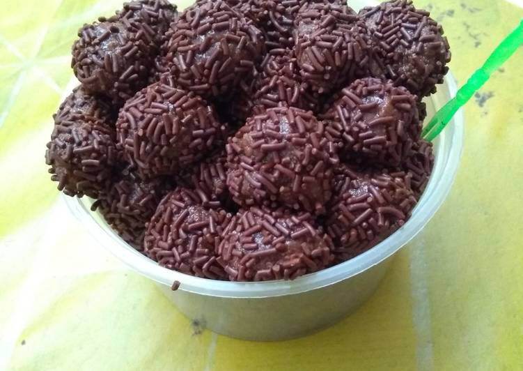 Bola-bola Coklat