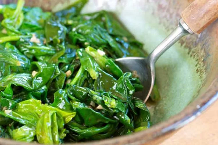 sayur bayam