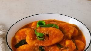 Resep Udang Saus Padang Gurih dan Pedas yang Bikin Nagih udang saus padang