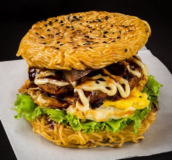 Indomie Burger