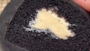 Ketan Hitam Cream Cheese Lumer