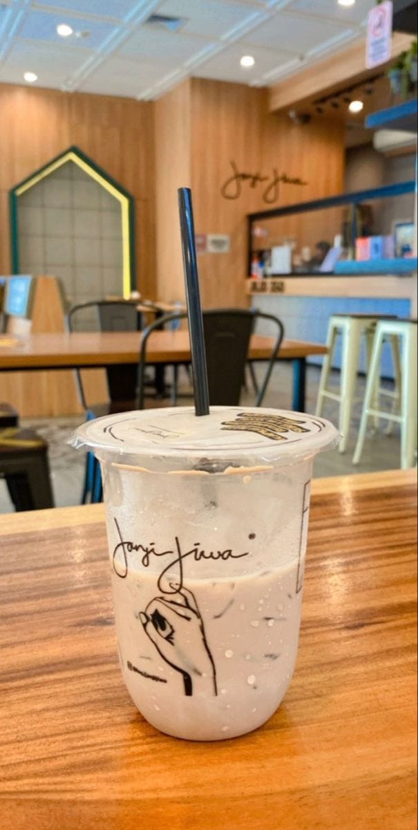 Resep Es Kekinian Janji Jiwa Ala Rumahan