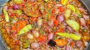 Sambal Bawang Iris: Resep Viral untuk Spice Lovers Sambal Bawang Iris