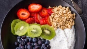 Video : Yogurt dengan Buah Segar Yogurt dengan Buah Segar