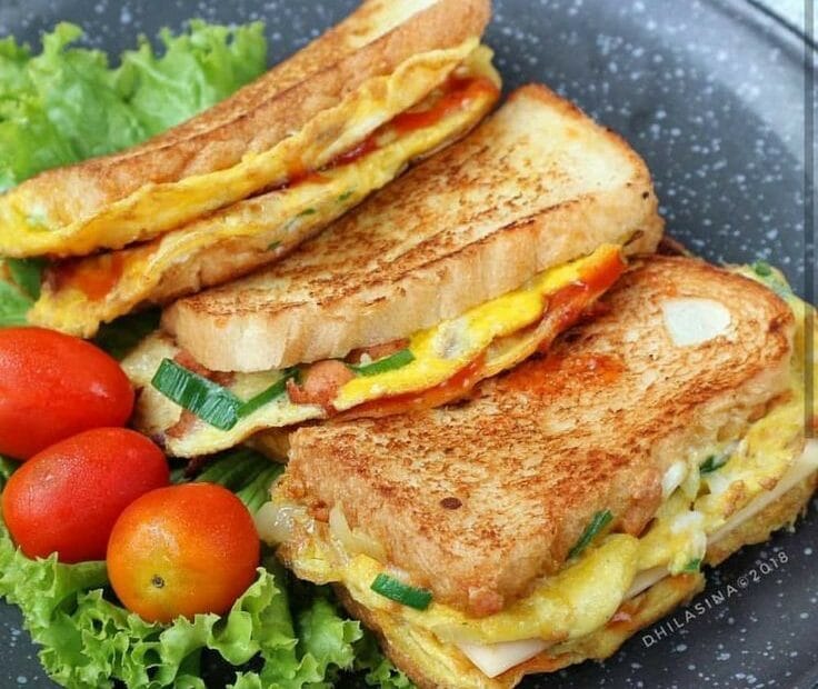 Sandwich Ayam dan Sayuran