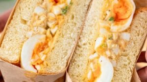 Sandwich Isi Ayam dan Sayuran