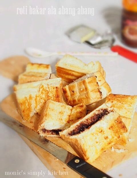 Roti Bakar Selai Kacang